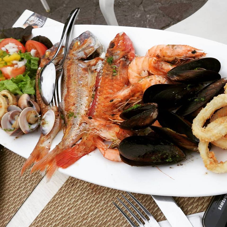 48387407_10215383962164641_8630857684641382400_n